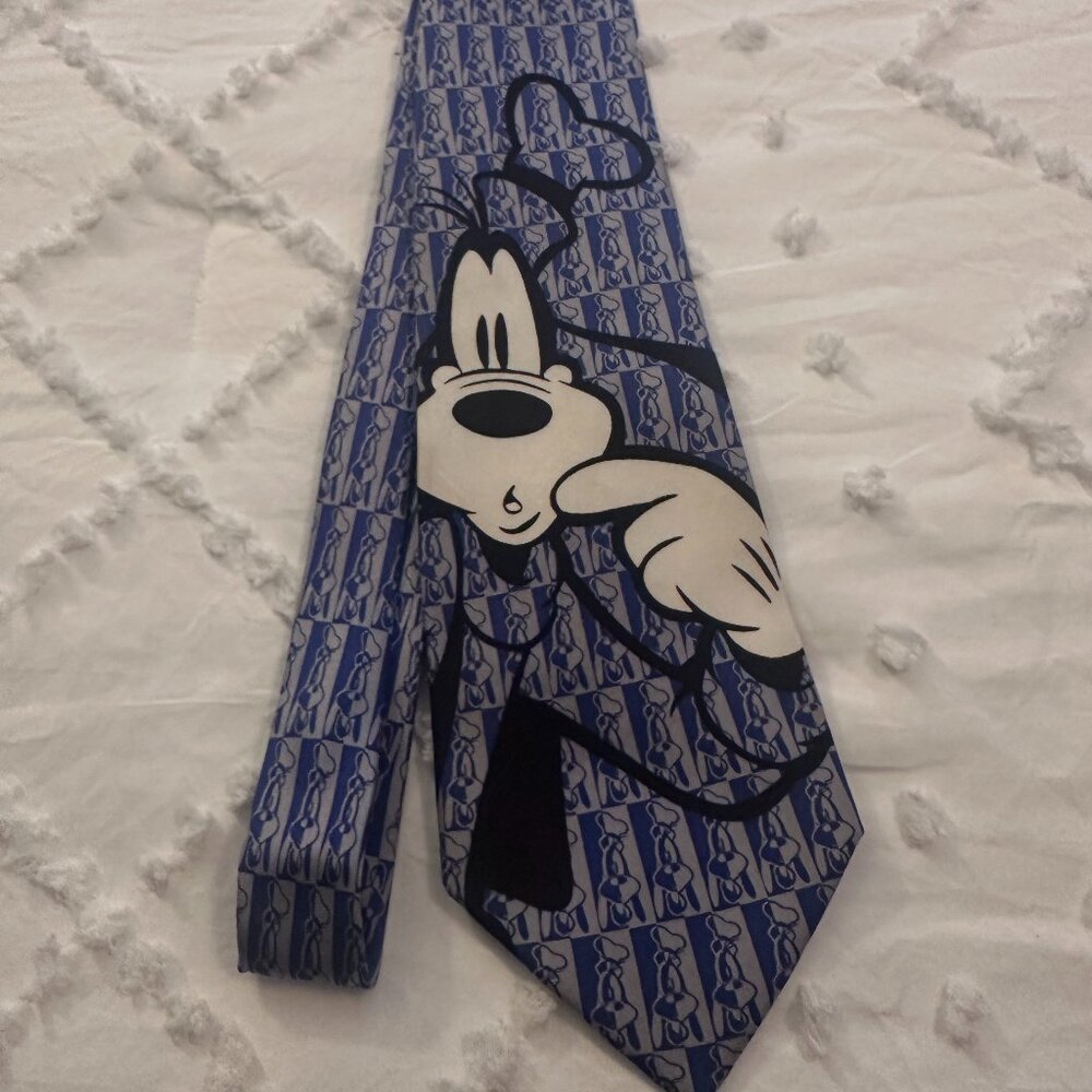 Vintage Mickey & Co Disney Goofy Balancine Inc Tie Works Novelty Neck Tie Blue